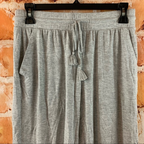 SOLD!!Women's Beautifully Soft Crop Pajama Pants - Stars - Picture 6 of 8